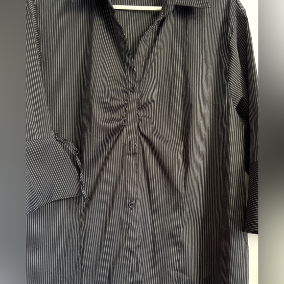 DCC Women’s Black Striped Collared Button Down Dress Shirt, 2X - Picture 4 of 10